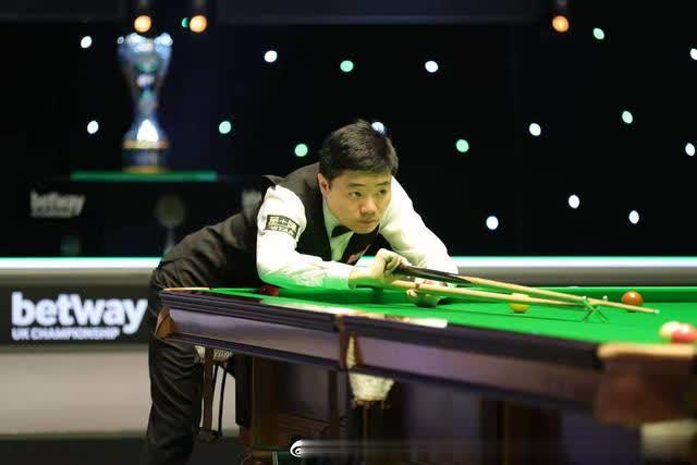 队的表现和 队的表现和